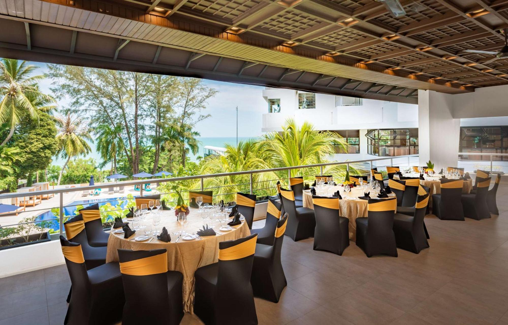 Doubletree Resort By Hilton Hotel Penang Batu Ferringhi Exterior foto